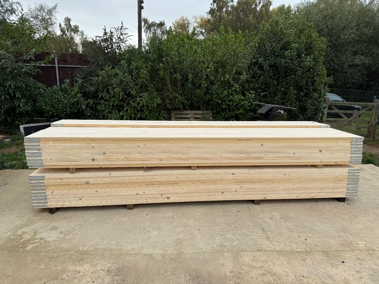 Wood boards,scaffolding,planks, 3.9 meters, 13 ft fencing,decking