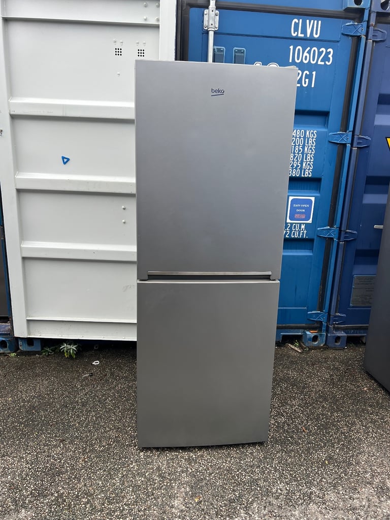 image for BEKO LARGE FRIDGE FREEZER FOR SALE