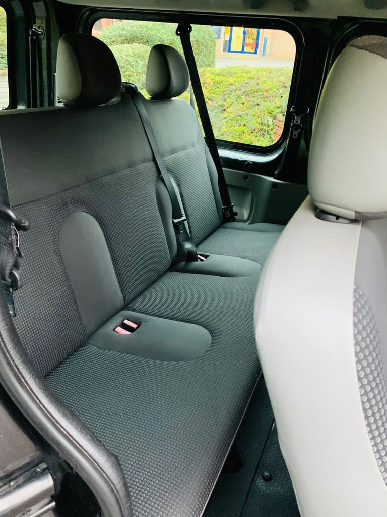 2008 2.0 Vauxhall Vivaro LWB MINIBUS COMBI VAN 152K miles MOT till 12/2023 like Trafic Primastar