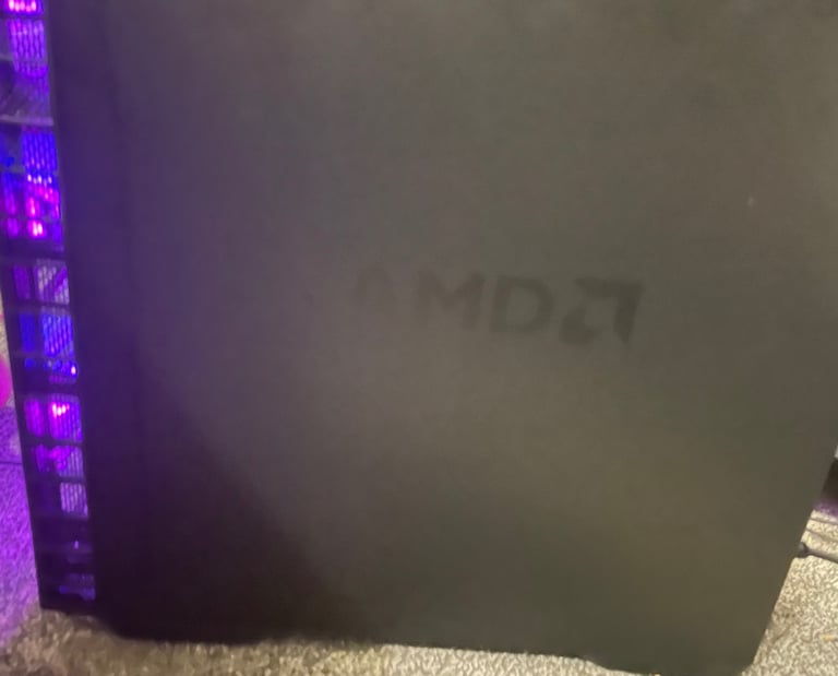 Gaming Pc 9070 XT gpu/RYZEN 9800X3D cpu/ 1tb Nvme ssd/ 32Gb DDR5 6000mhz