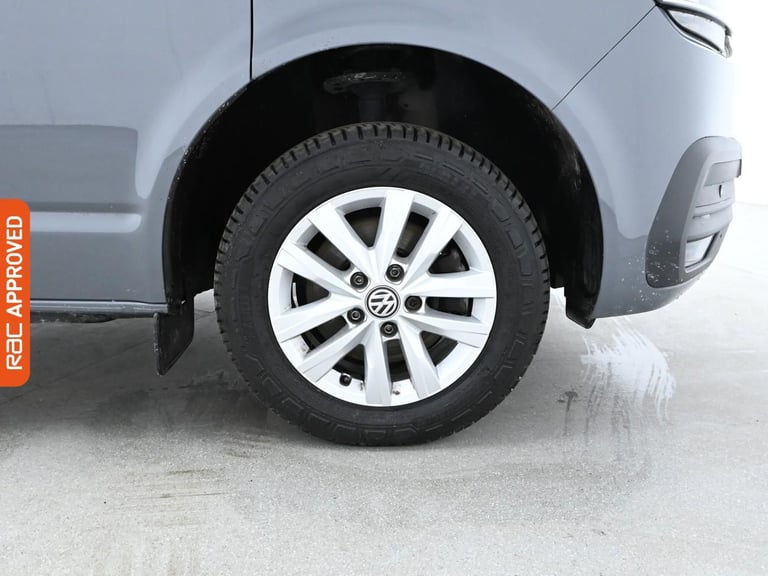 2021 Volkswagen Transporter 2.0 TDI T30 Highline Kombi Double Cab 5dr Diesel Manual FWD SWB Euro ...