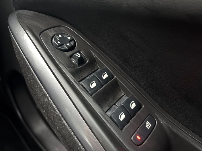 2019 Vauxhall Grandland X 1.2 Turbo Sport Nav 5dr Hatchback Manual
