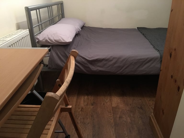 Kingswood BS15.single room in house share.inc all bills