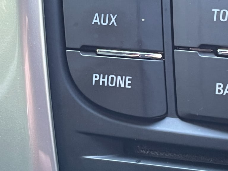 2015 Vauxhall Astra 1.4 16v Excite Hatchback 5dr Petrol Manual Euro 5 (100 ps)