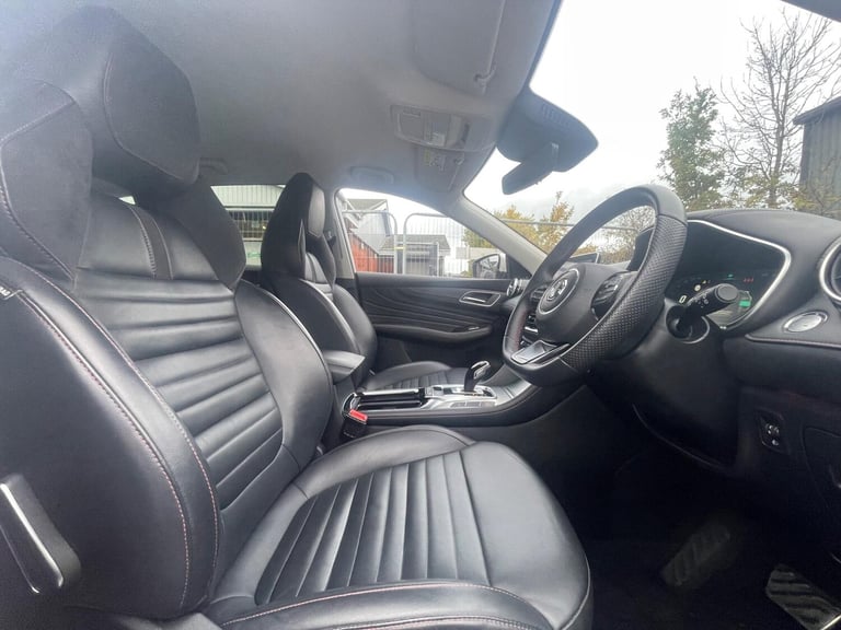 2024 MG MG HS 1.5 T-GDI 16.6kWh Trophy Auto Euro 6 (s/s) 5dr ESTATE Petrol/Electric Hybrid Automatic