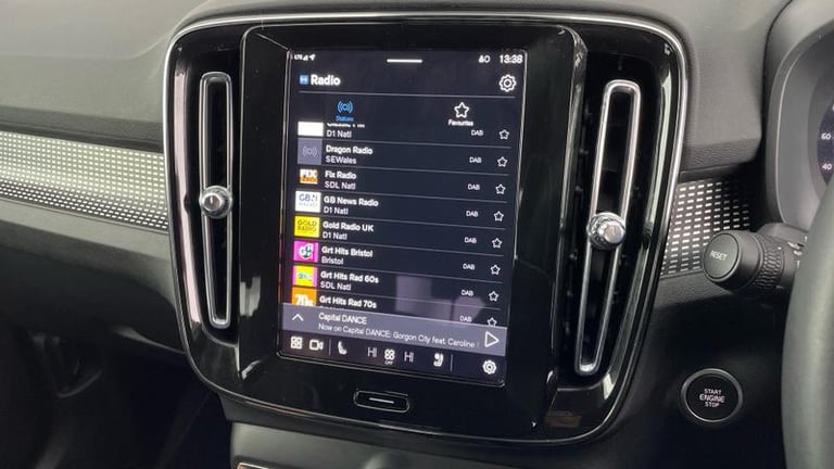 2025 Volvo XC40 Plus B4 Mild hybrid Petrol Dark Automatic SUV Petrol Automatic