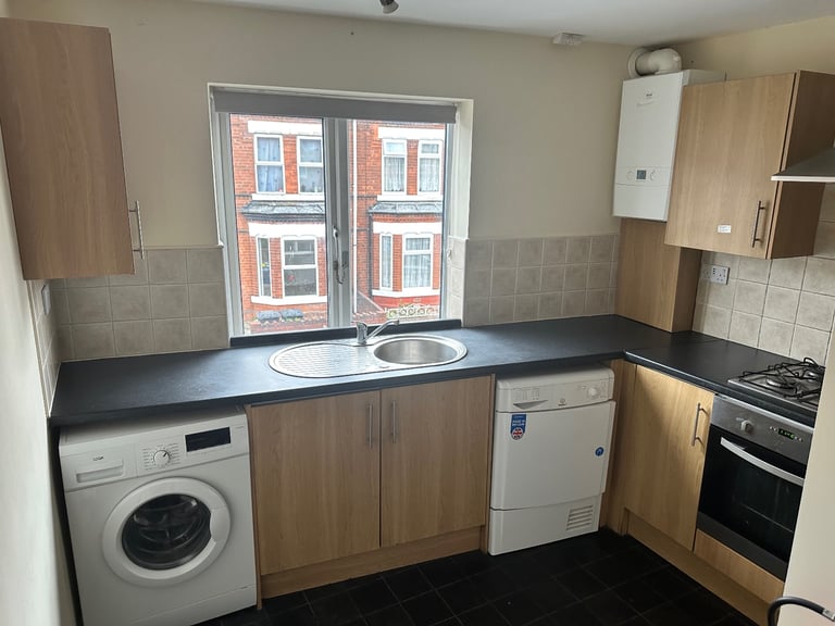 One bedroom mini flat ALL BILLS PAID FOR WHEATLEY 