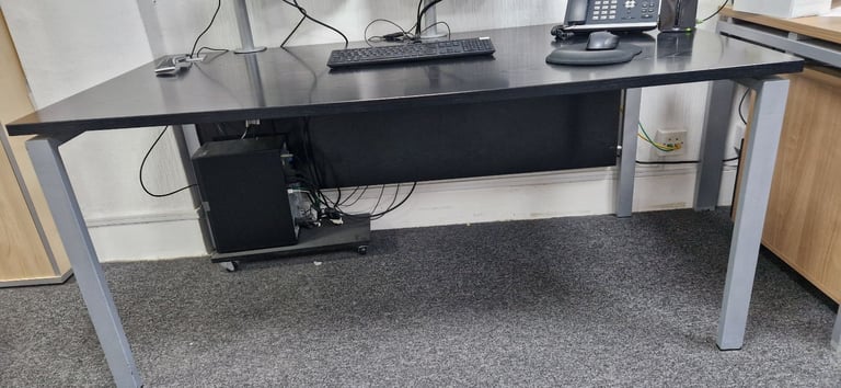 Black Ash Wood Veneer Executive Office Desk