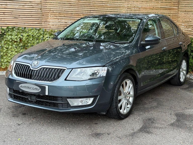 2015 Skoda Octavia 1.6 TDI Elegance Hatchback 5dr Diesel DSG Euro 5 (s/s) (105 ps) 12 MONTHS A HA...