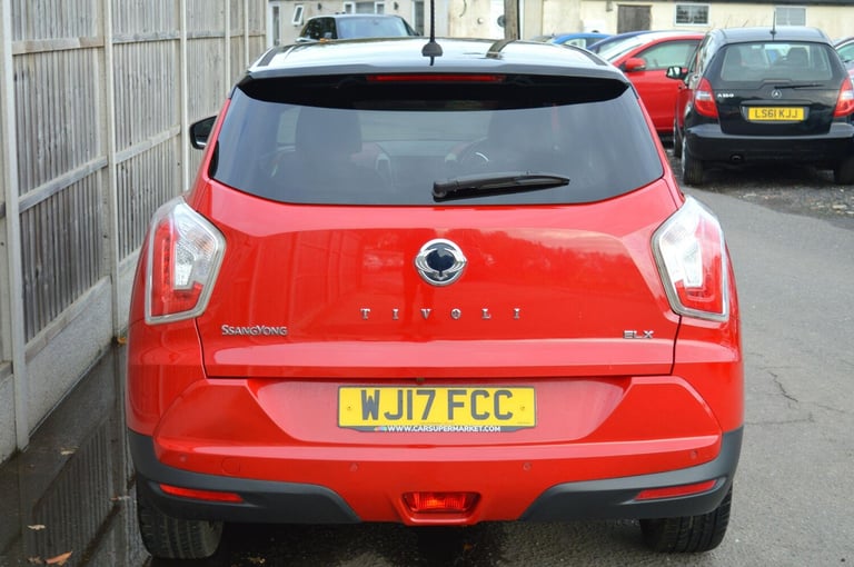 2017 Ssangyong Tivoli 1.6 ELX 5dr Auto HATCHBACK PETROL Automatic
