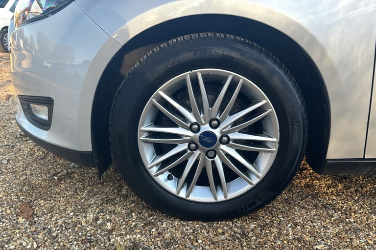  Ford Focus 1.0t Ecoboost Zetec Edition Hatchback 5dr Petrol Manual Euro 6 s/s