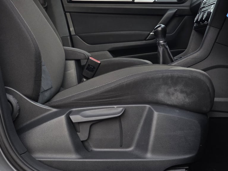 2015 Volkswagen Golf SV 2.0 TDI GT 5dr MPV DIESEL Manual