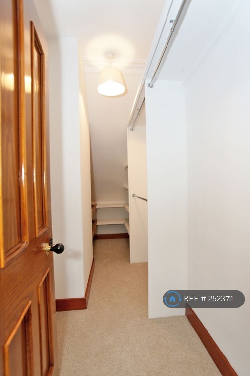 6 bedroom house in Newpark House, Kingswells, Aberdeen, AB15 (6 bed) (#2523711)