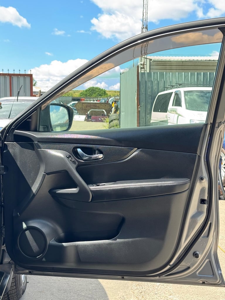 2014 Nissan X-Trail 2.0 PURE DRIVE  SUV Petrol Automatic