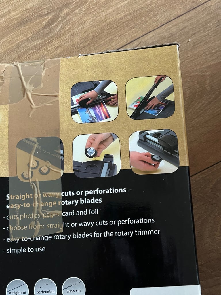 image for Guillotine with rotary cutter tool