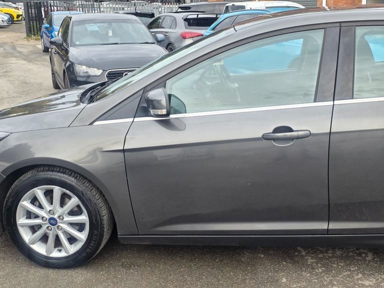 2016 Ford Focus 1.0 EcoBoost 125 Titanium 5dr Auto HATCHBACK PETROL Automatic