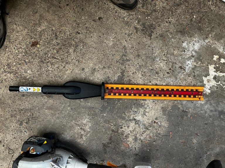 image for Ryobi ‘Expandit’ hedge trimmer attachment.