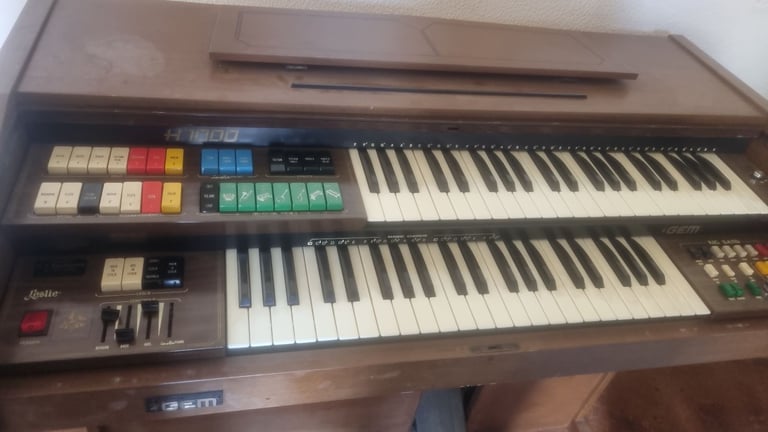 image for Vintage piano 