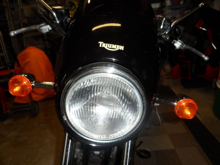 Triumph, BONNEVILLE, 2006, 865 (cc)