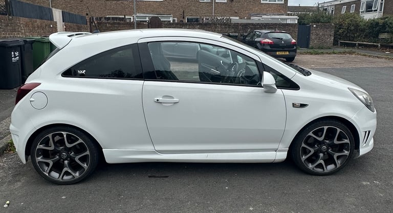 Vauxhall, CORSA, Hatchback, 2013, Manual, 1598 (cc), 3 doors