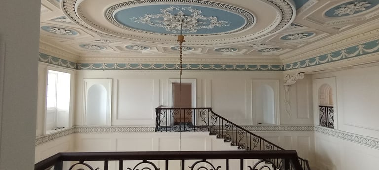 🖌️ PAINTER AND DECORATOR CERVICE 🖌️