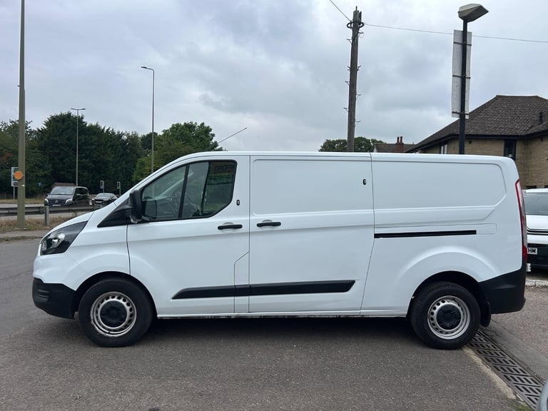 FORD TRANSIT CUSTOM 2.0 340 A/C LWB + Â?14,975 Plus VAT +