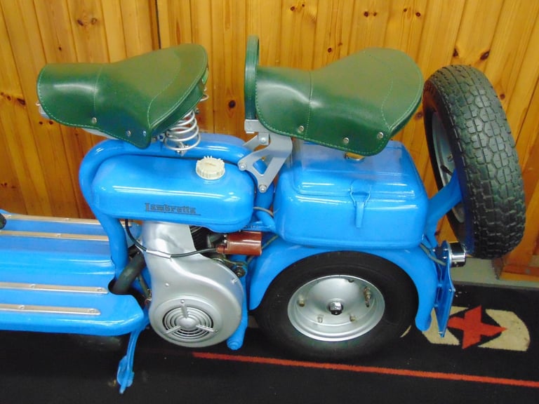 Lambretta 150 Model runner original 1956 classic investment display Italian shop
