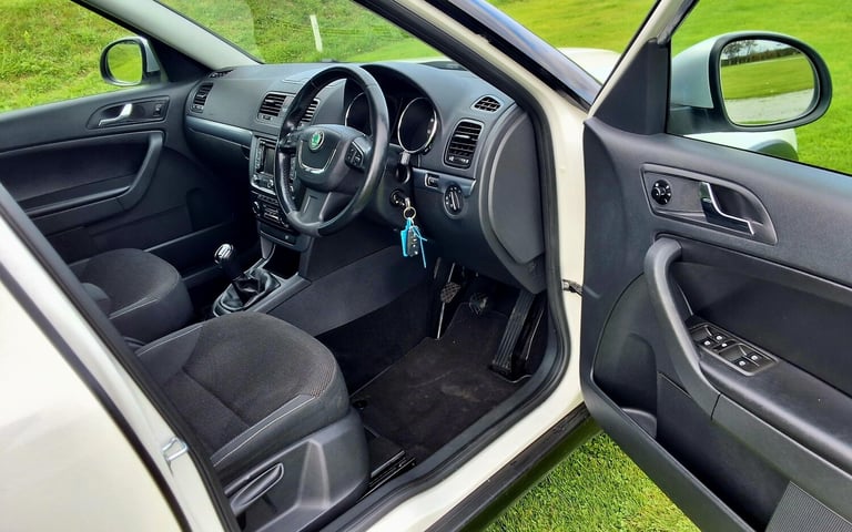 2012 Skoda Yeti 1.2 TSI Urban 5dr HATCHBACK Petrol Manual