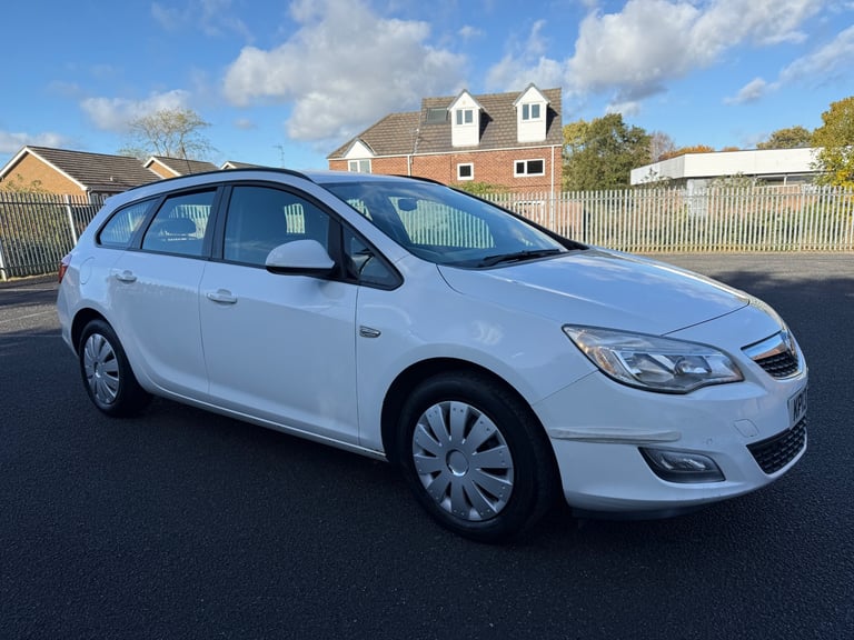 Vauxhall, ASTRA, Estate, 2013, Manual, 1248 (cc), 5 doors