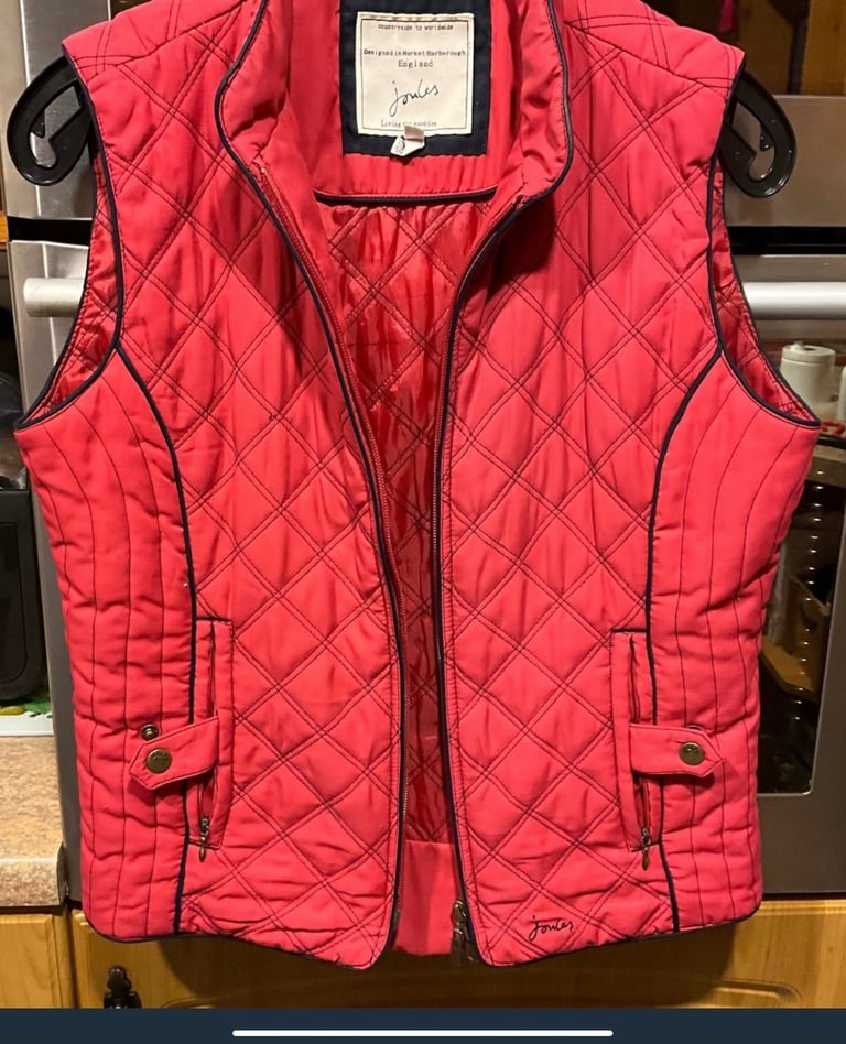 JOULES GILLET size 10. Double front zipper & 2 front pockets. IMMACULATE thanks 🙏 