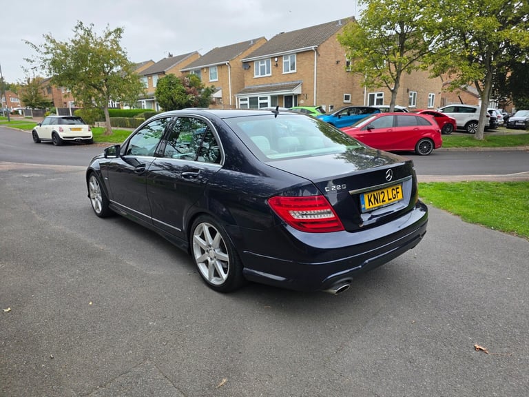 2012 Mercedes-Benz C-Class C220 CDI BlueEFFICIENCY Sport 4dr Auto SALOON Diesel Automatic