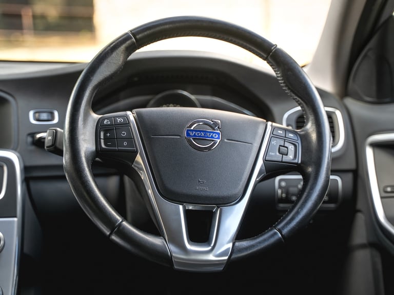 2016 Volvo V60 D3 (150) SE Lux Nav 5dr Diesel