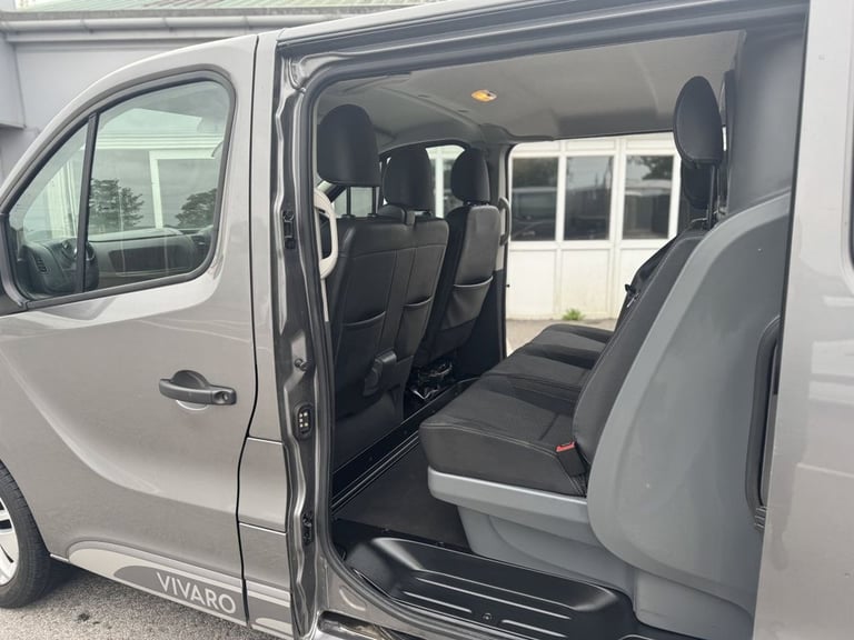 2019 Vauxhall Vivaro 1.6 CDTi 2900 BiTurbo ecoTEC Limited Edition Nav Crew Van Double Cab 5dr Di ...