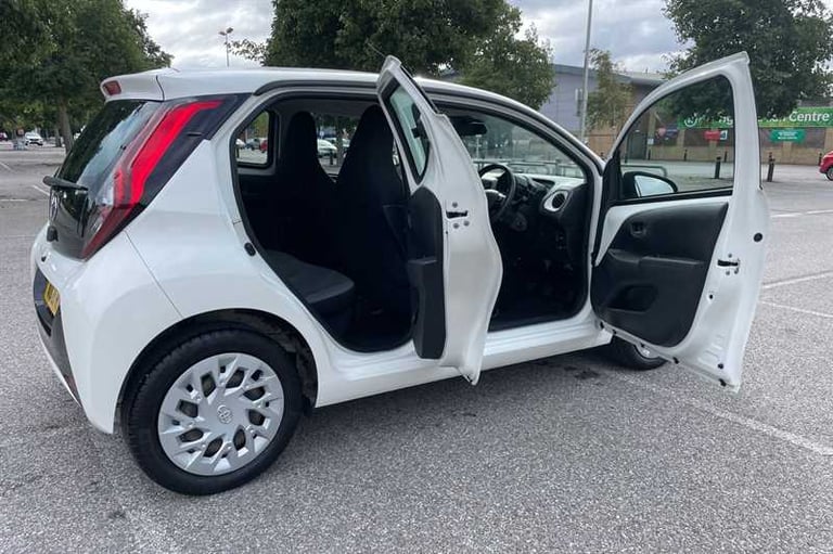 2021 Toyota AYGO 1.0 VVT-i x-play Hatchback 5dr Petrol Manual Euro 6 (Safety Sense) (71 ps) Hatch...