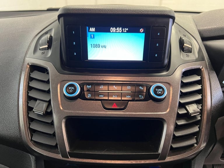 2021 Ford Transit Connect 1.5 230 EcoBlue Trend Crew Van L2 Euro 6 (s/s) 6dr Combi Van Diesel Manual
