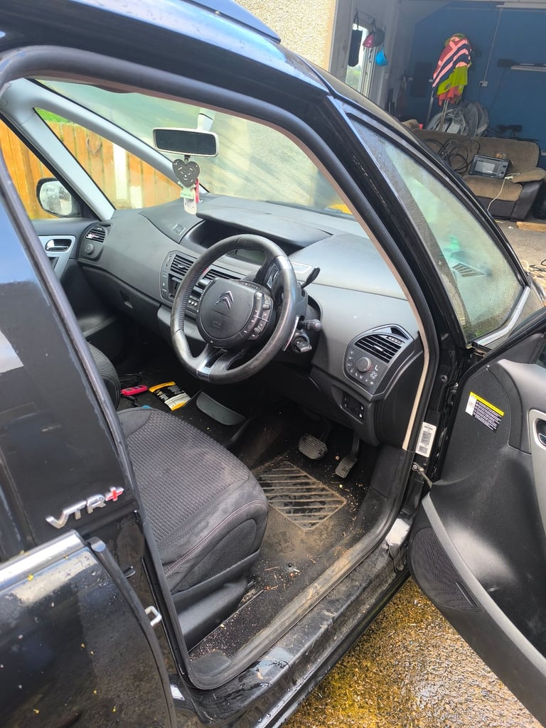 Citroen, C4 GRAND PICASSO, MPV, 2011, Semi-Auto, 1560 (cc), 5 doors