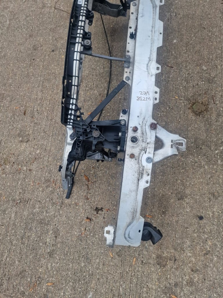 MERCEDES E CLASS W213 C238 FRONT SLAM PANEL AND REINFORCEMENT BAR Breaking Parts 