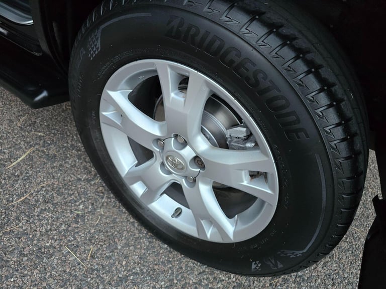 2010 Toyota RAV4 2.0 V-Matic XT-R SUV 5dr Petrol Multidrive S 4WD Euro 5 (158 ps) ESTATE Petrol A...