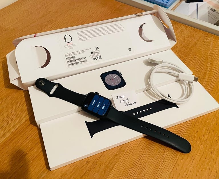 image for *Excellent* Apple Watch Series 8, 45MM, Cellular