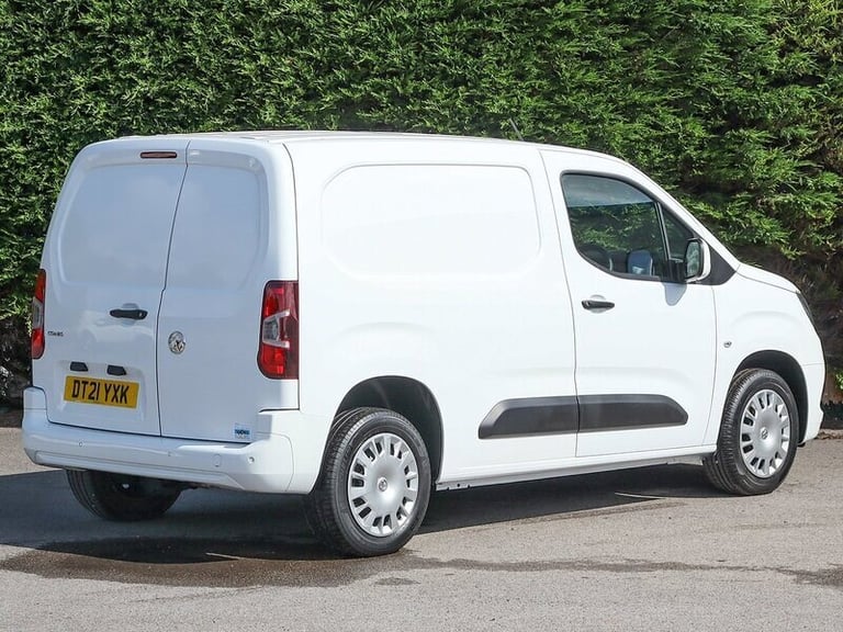 2021 Vauxhall Combo 2300 SPORTIVE 1.5 TURBO D, 100BHP, L1 SWB VAN, Air Con, Cruise Control, 3 S S...