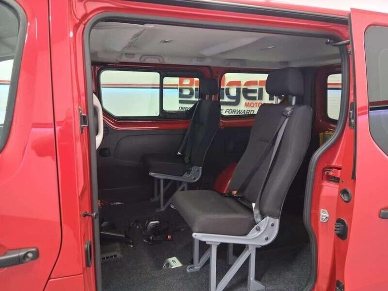 2019 Renault Trafic 1.6 dCi 27 Sport Nav WAV Double Cab 5dr MPV Diesel Manual