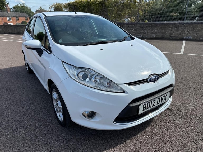 2012 Ford Fiesta 1.25 Zetec 5dr [82] HATCHBACK Petrol Manual