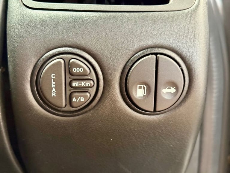 2003 52 ASTON MARTIN VANQUISH 5.9 COUPE 2DR PETROL MANUAL (396 G/KM, 460 BHP)