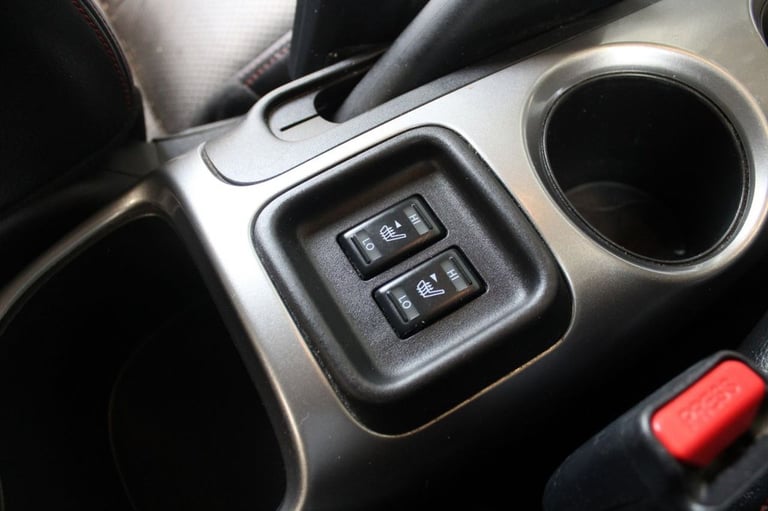 2011 Nissan Juke 1.6 DIG-T Tekna SUV 5dr Petrol Manual Euro 5 (190 ps) HATCHBACK Petrol Manual