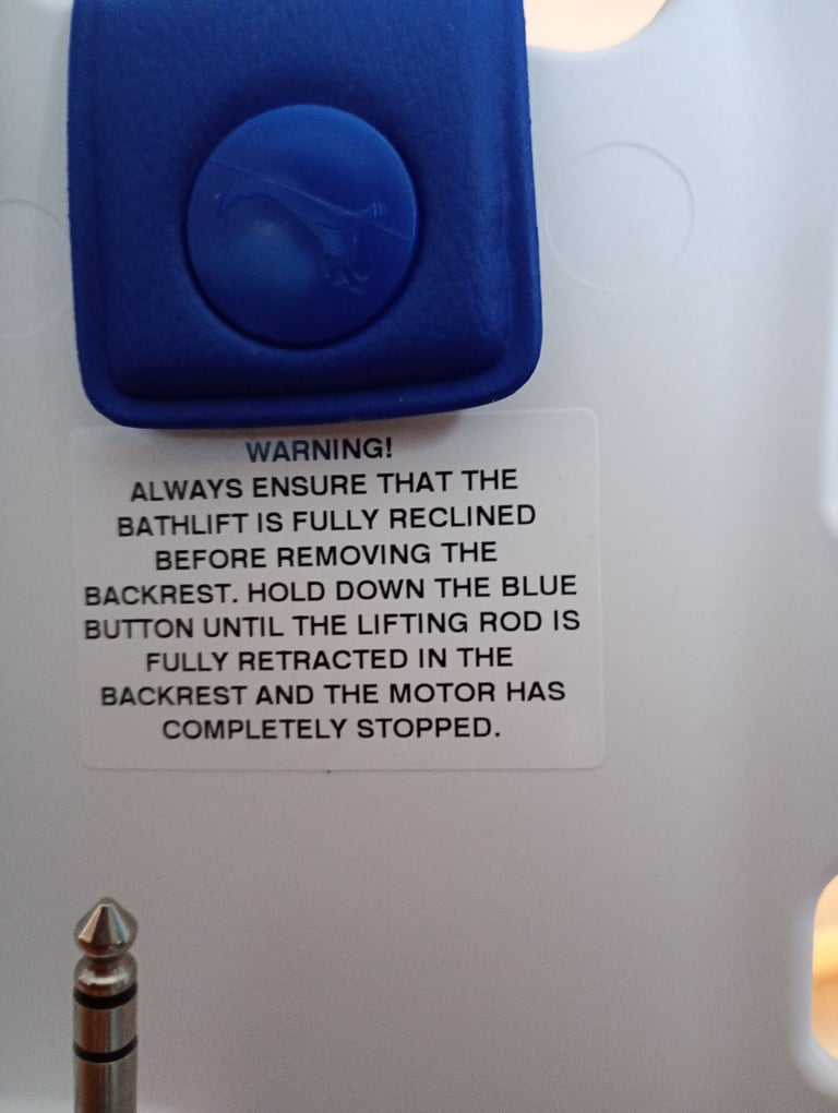 Bath seat lift