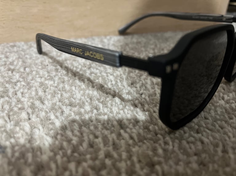 Marc Jacob’s sunglasses brand new condition 