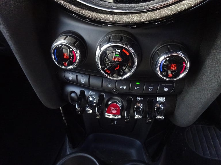 2022 72 REG MINI COOPER EXCLUSIVE AUTO DAMAGED REPAIRABLE SALVAGE