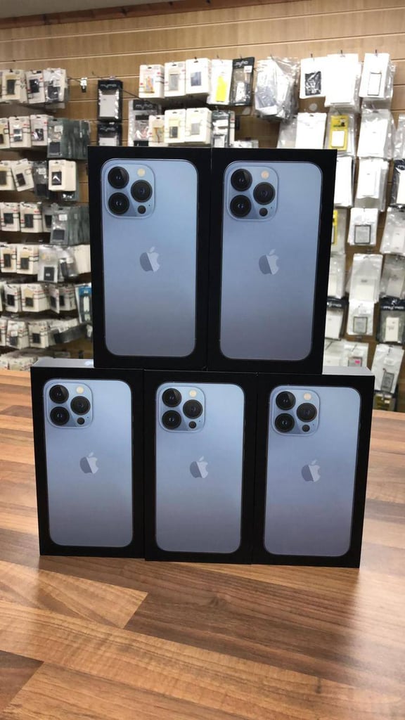 iPhone 13,13 Pro,13 pro Max 128GB Unlocked Immaculate Condition Any Color PICK UP ONLY