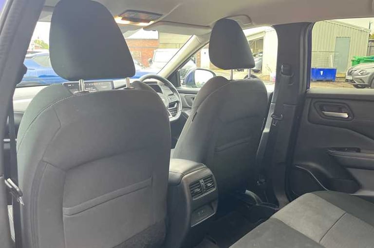 2022 Nissan Qashqai 1.3 DIG-T MH N-CONNECTA 5DR Hatchback Petrol Manual