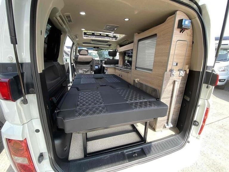 Nissan  0.0  MPV 